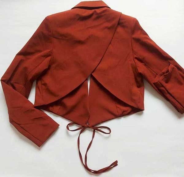 Укорочений жіночий піджак від Jennyfer 47 фото